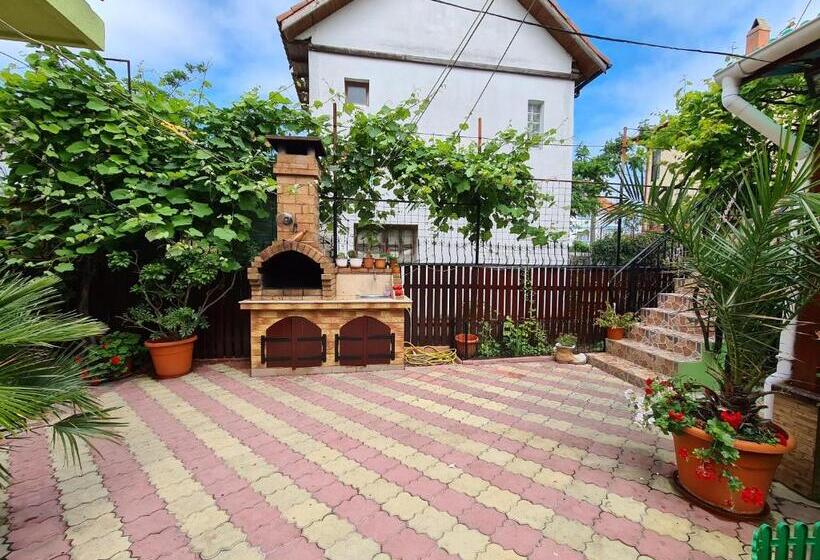 بنسيون Casa Bianca