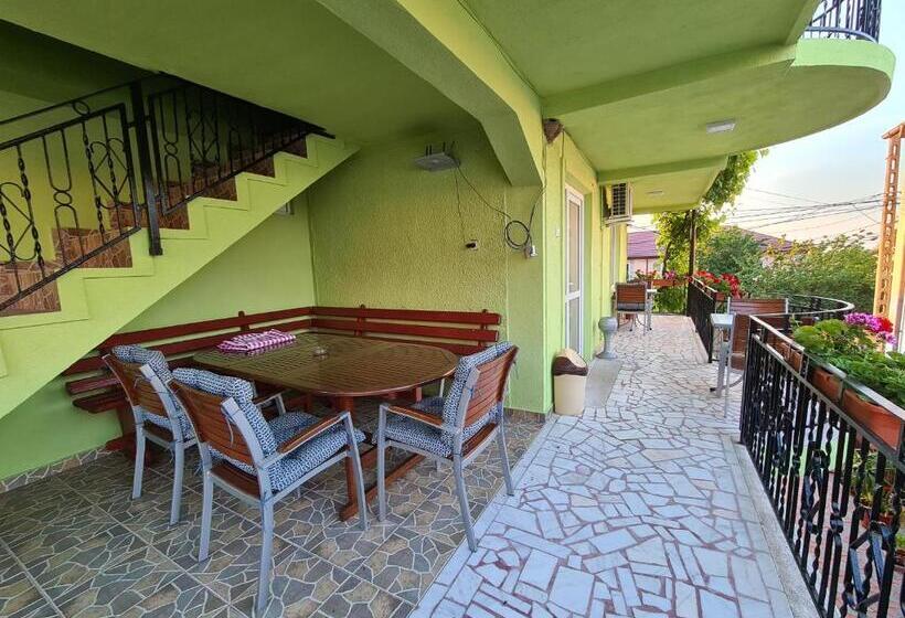 بنسيون Casa Bianca