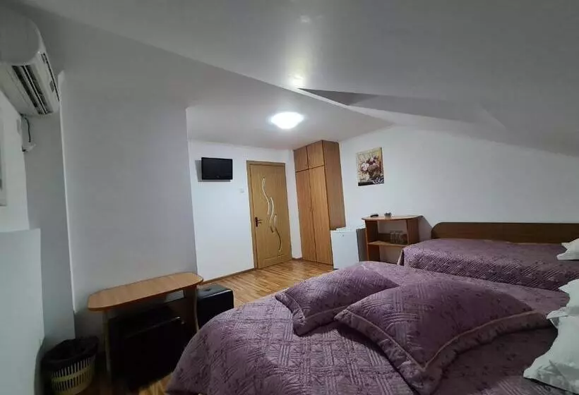 Pensió Casa Bianca