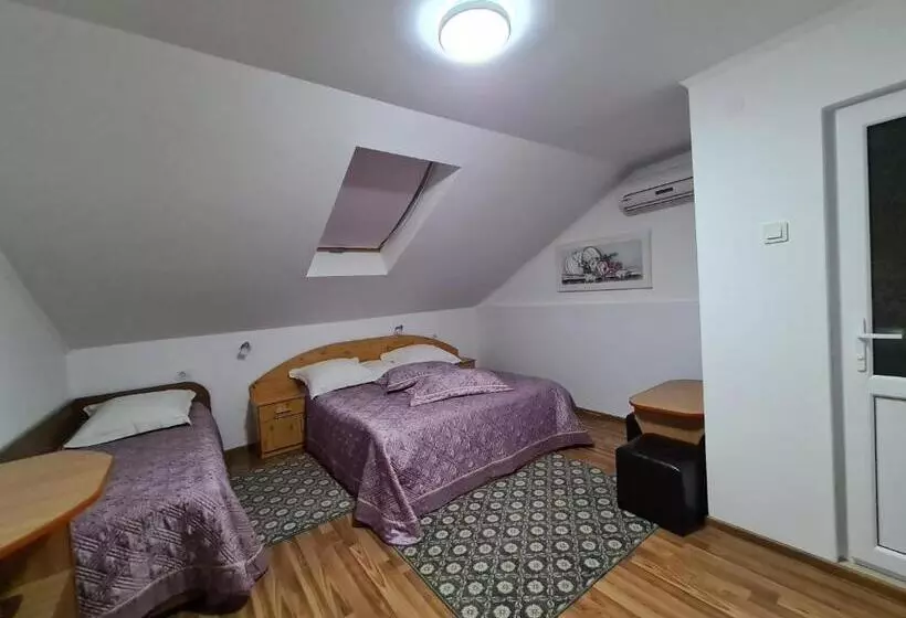 Pensió Casa Bianca