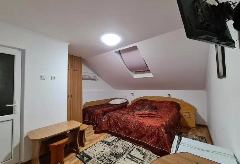Pensió Casa Bianca
