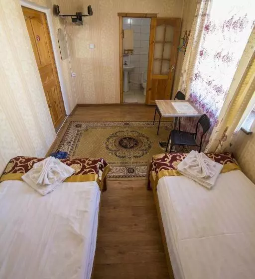 Danista Nomads Tour Hostel