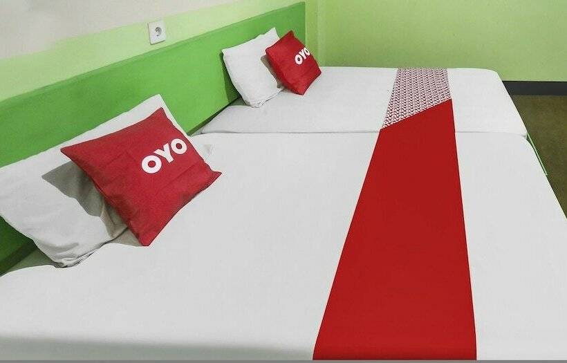 فندق Oyo 90825  Lizha 2