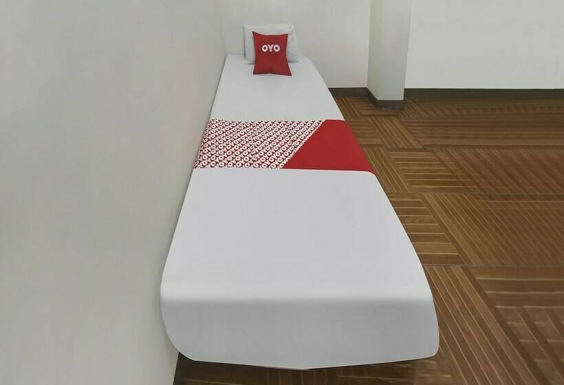 فندق Oyo 90825  Lizha 2