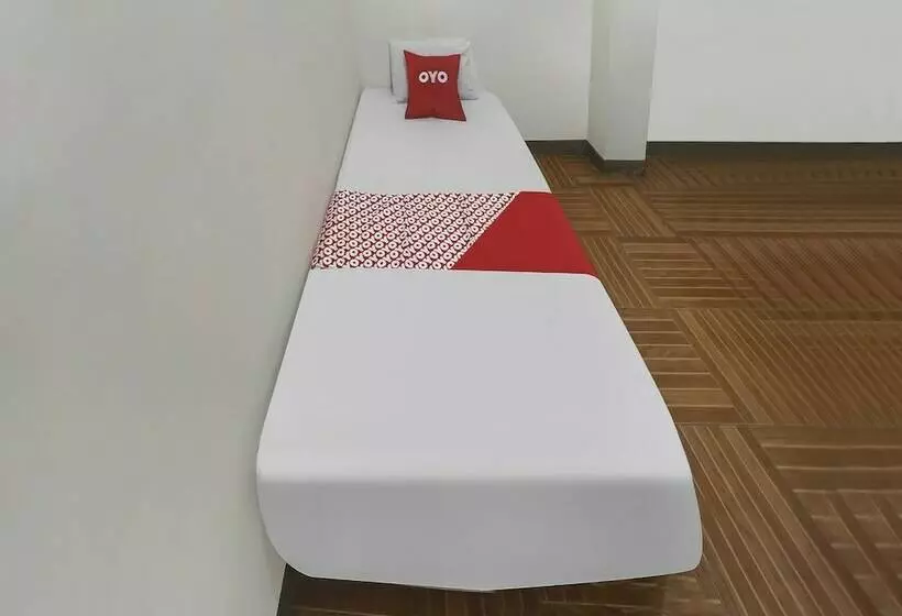 Hotelli Oyo 90825  Lizha 2