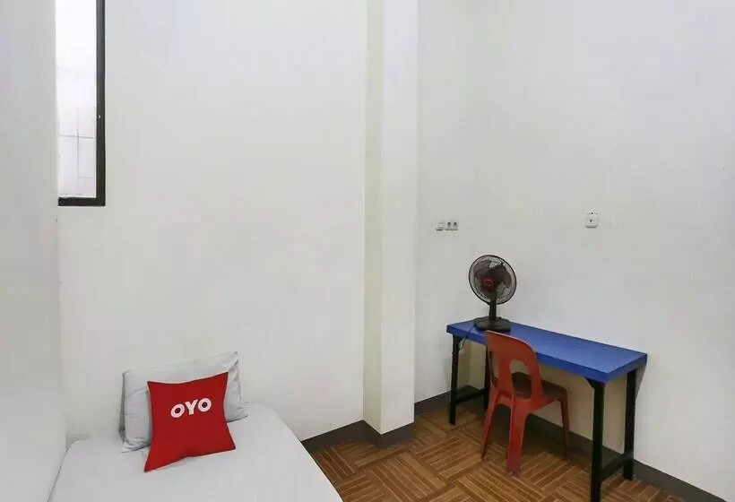 Hotelli Oyo 90825  Lizha 2