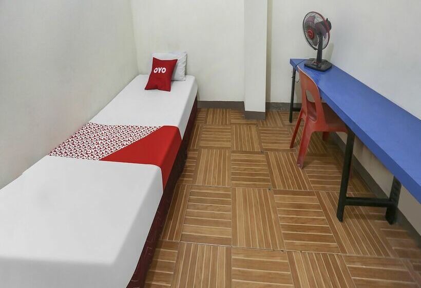 فندق Oyo 90825  Lizha 2