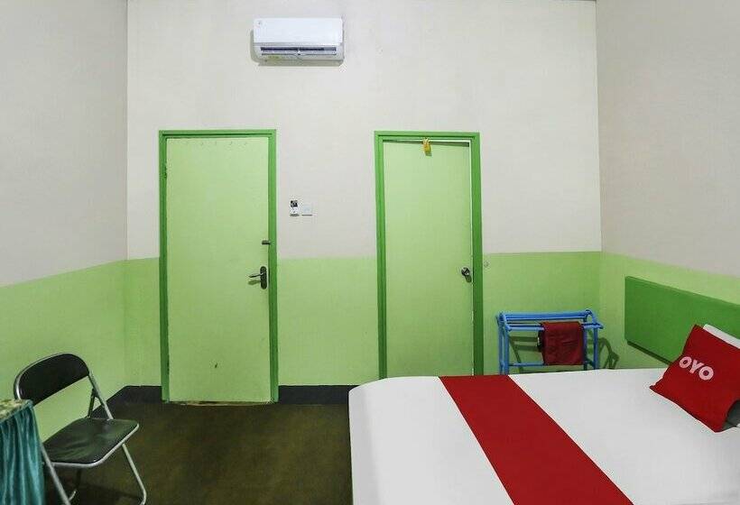فندق Oyo 90825  Lizha 2