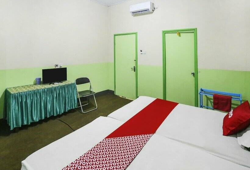 فندق Oyo 90825  Lizha 2