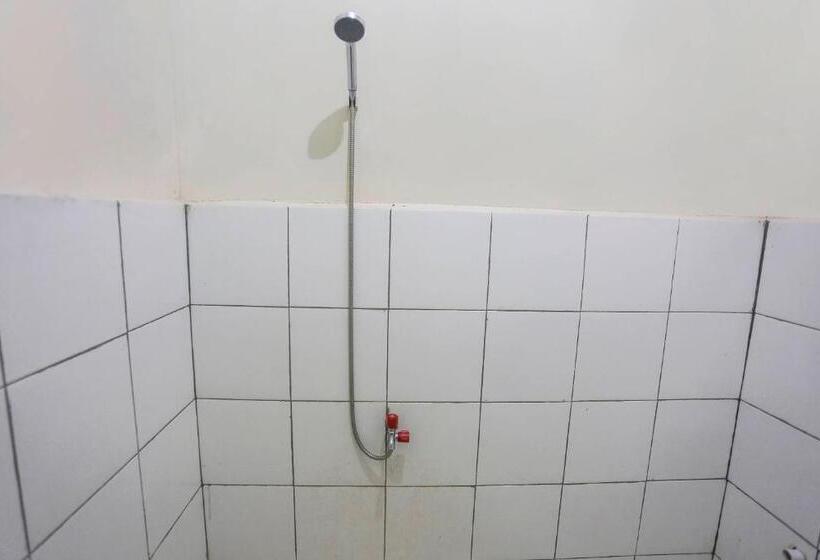 فندق Oyo 90825  Lizha 2