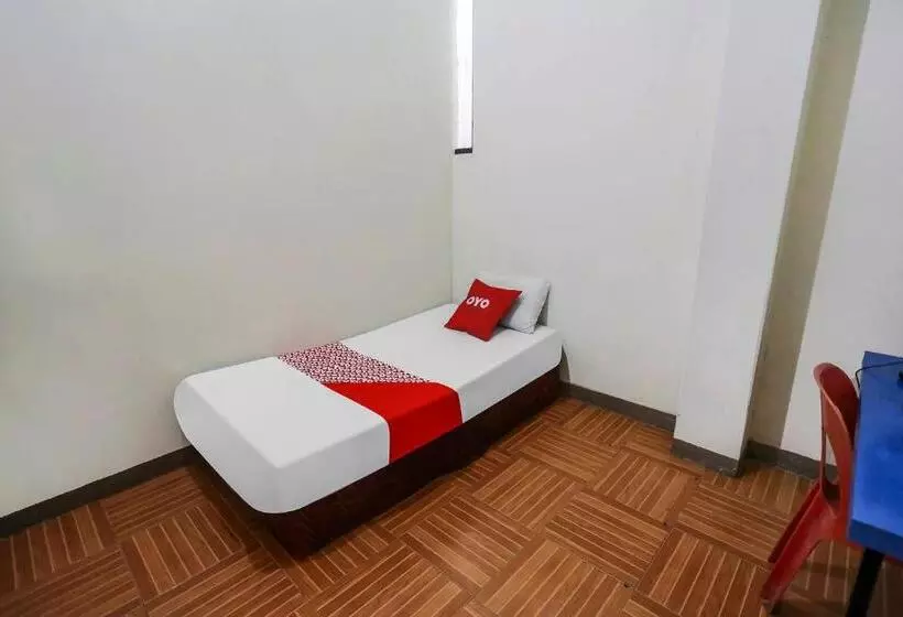 Hotelli Oyo 90825  Lizha 2