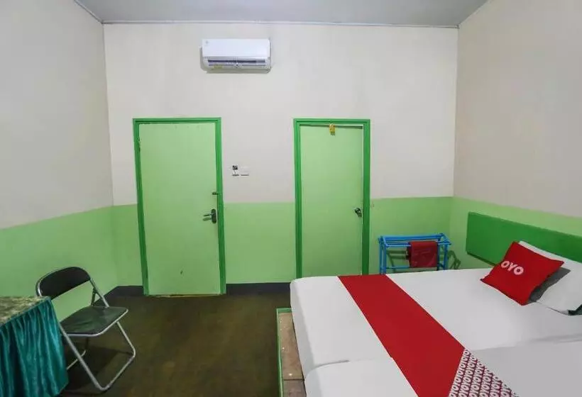 Hotelli Oyo 90825  Lizha 2