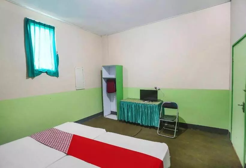 Hotelli Oyo 90825  Lizha 2