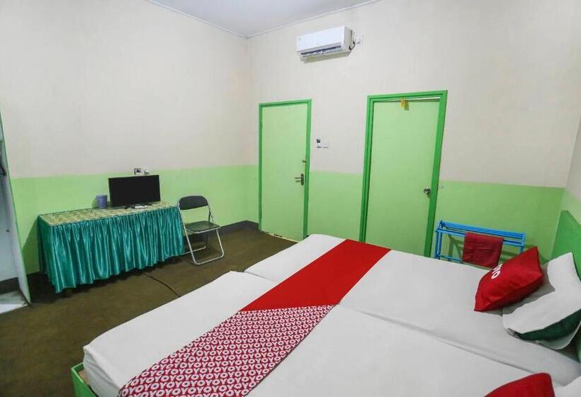 فندق Oyo 90825  Lizha 2