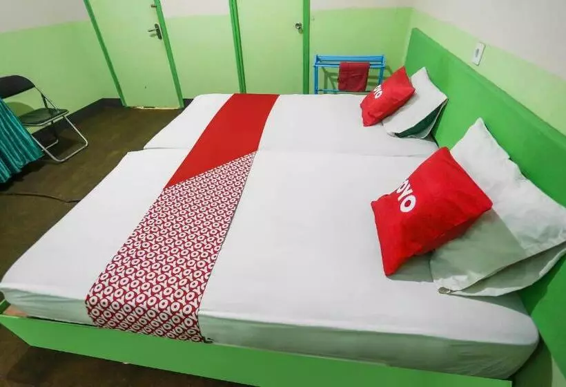 Hotelli Oyo 90825  Lizha 2