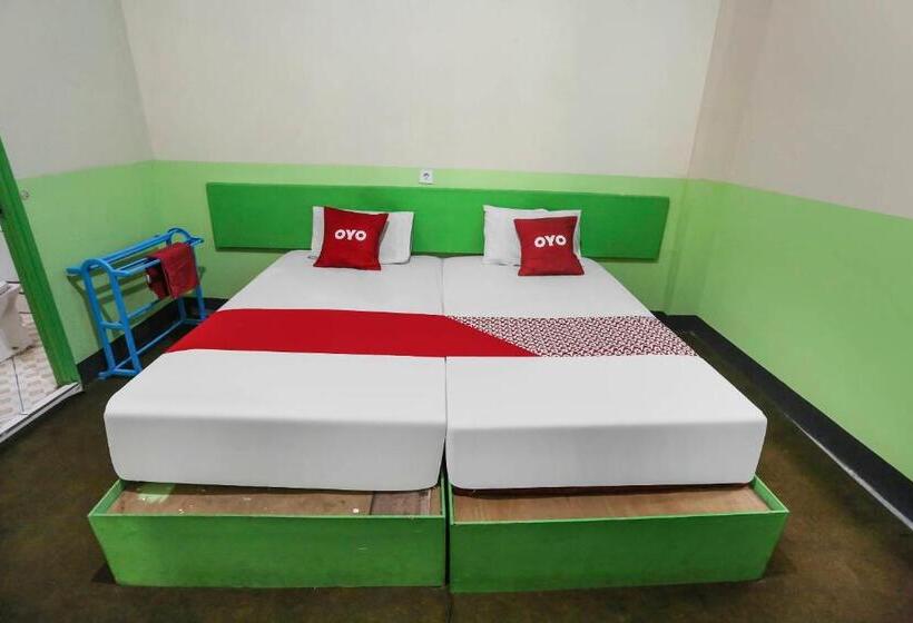 فندق Oyo 90825  Lizha 2