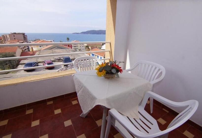 تختخواب و صبحانه Guesthouse Villa Gaga