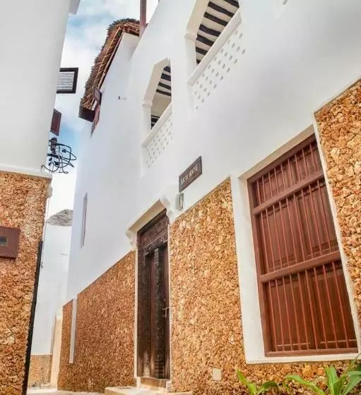 هتل Royal House Shela