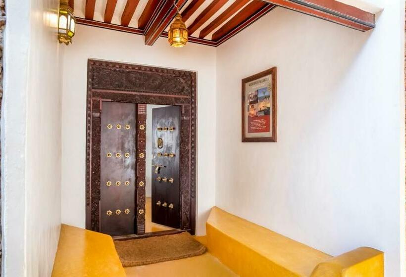 هتل Royal House Shela