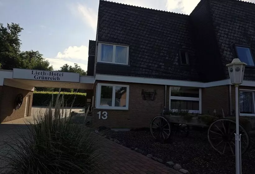 Aamiaismajoitus (B&B) Lieth Hotel Grünreich
