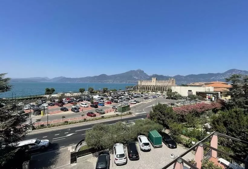 ホテル Al Castello