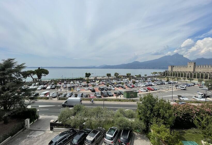 בית מלון כפרי Al Castello