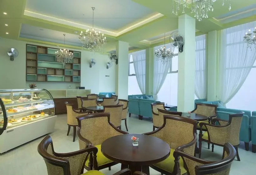 فندق Fragrant Nature Munnar   A Five Star Classified