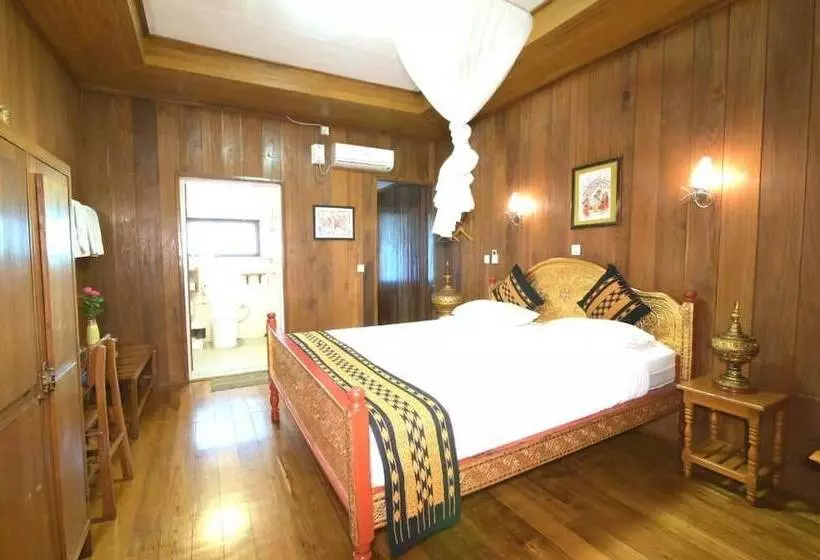 Hotelli Golden Empress