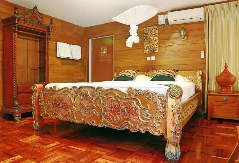 Hotelli Golden Empress