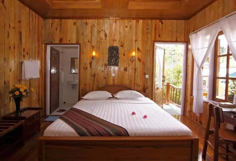 Hotelli Golden Empress