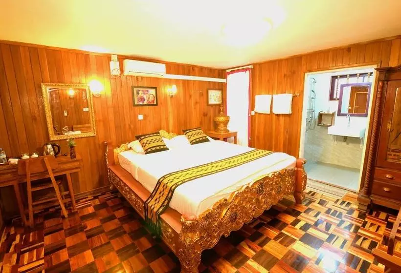 Hotelli Golden Empress