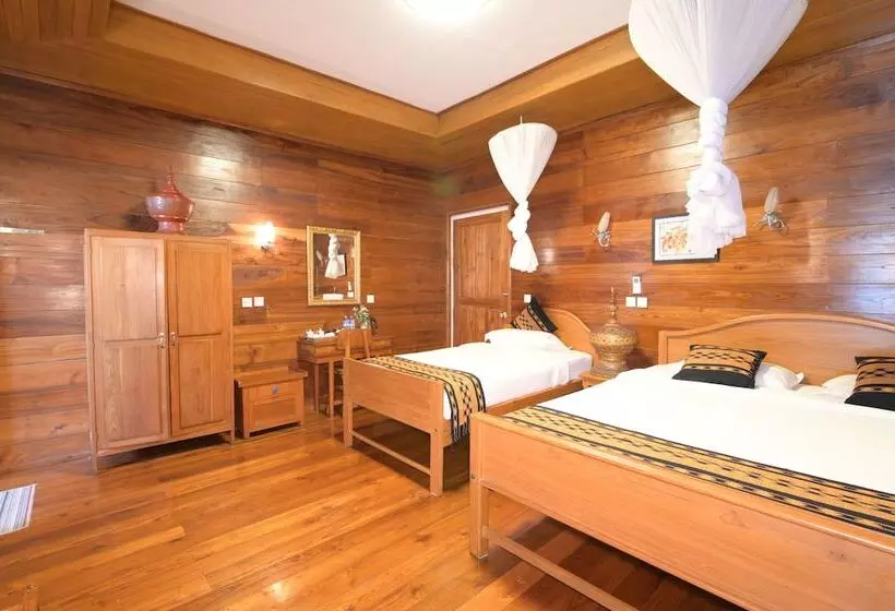 Hotelli Golden Empress