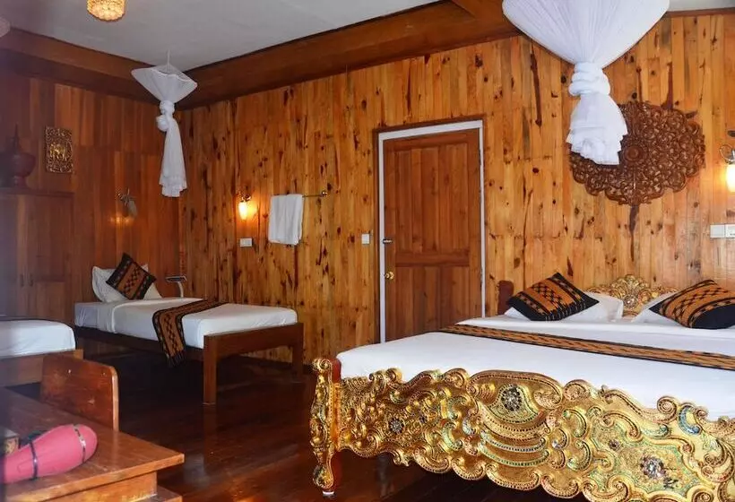 Hotelli Golden Empress