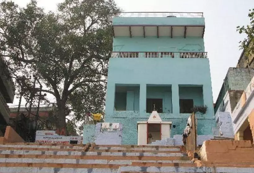 ホテル Kedareswar B&b