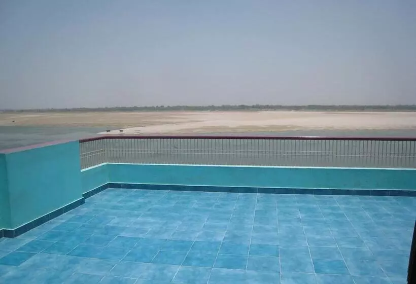 ホテル Kedareswar B&b