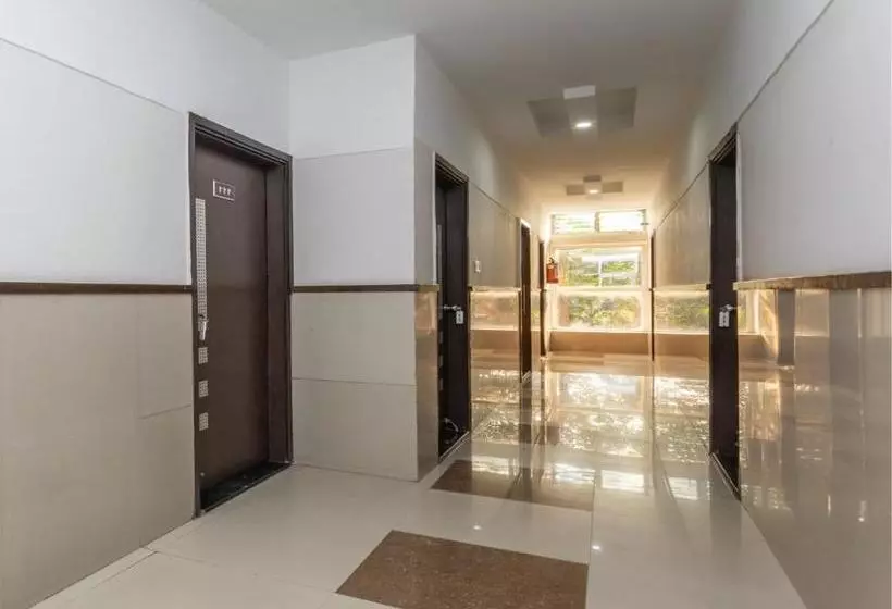 Отель Oyo Premium Jhalawar Road