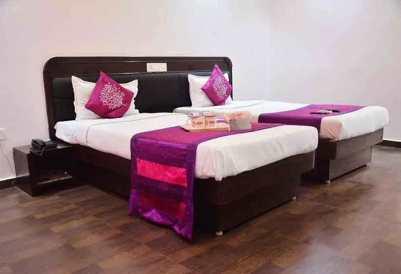 호텔 Oyo Rooms Court Circle