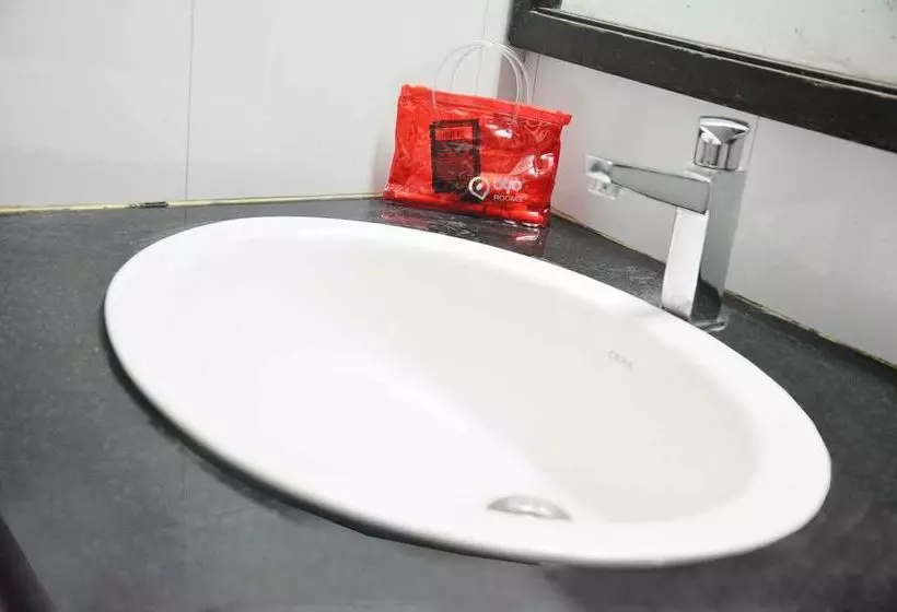 호텔 Oyo Rooms Court Circle