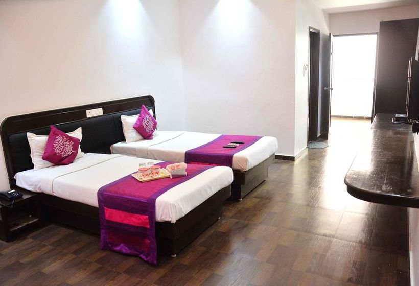 酒店 Oyo Rooms Court Circle