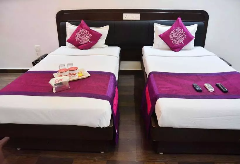 호텔 Oyo Rooms Court Circle