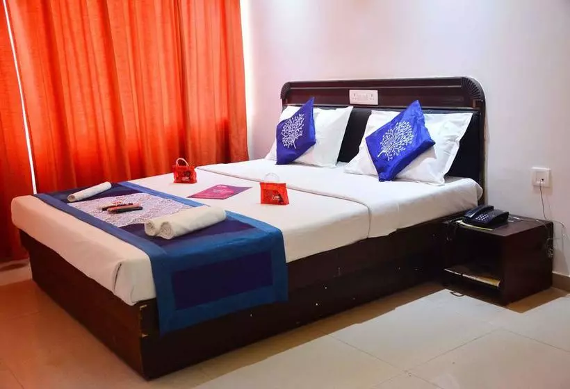 호텔 Oyo Rooms Court Circle