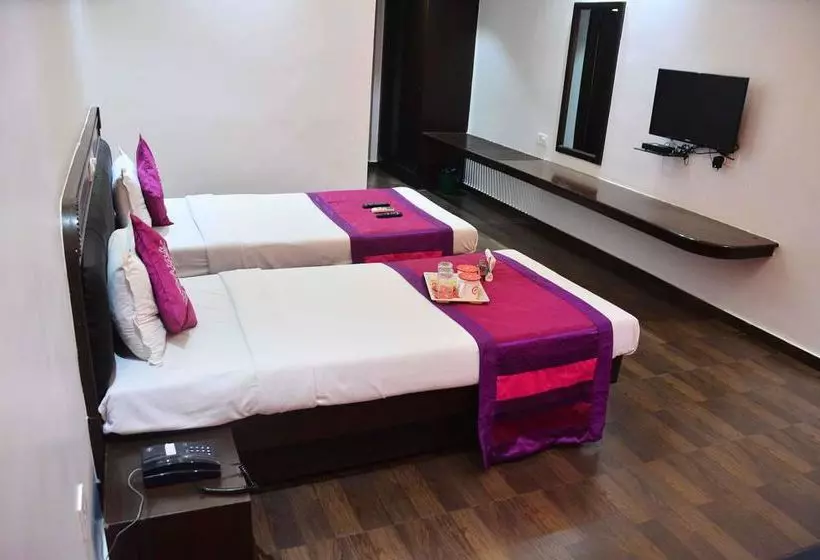 호텔 Oyo Rooms Court Circle