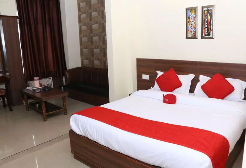ホテル Oyo Rooms Ludhiana Railway Station Clock Tower