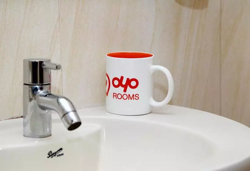ホテル Oyo Rooms Pattom Marappalam Road