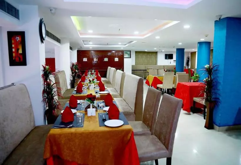 ホテル Oyo Rooms Pattom Marappalam Road