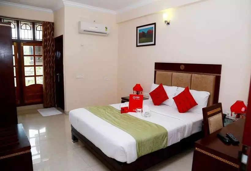 ホテル Oyo Rooms Pattom Marappalam Road