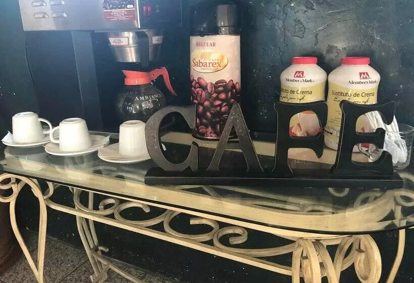 בית מלון כפרי Real Inn De Tijuana