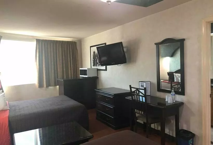 בית מלון כפרי Real Inn De Tijuana