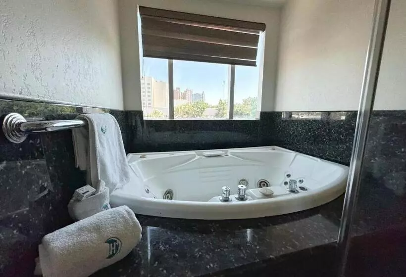 בית מלון כפרי Real Inn De Tijuana