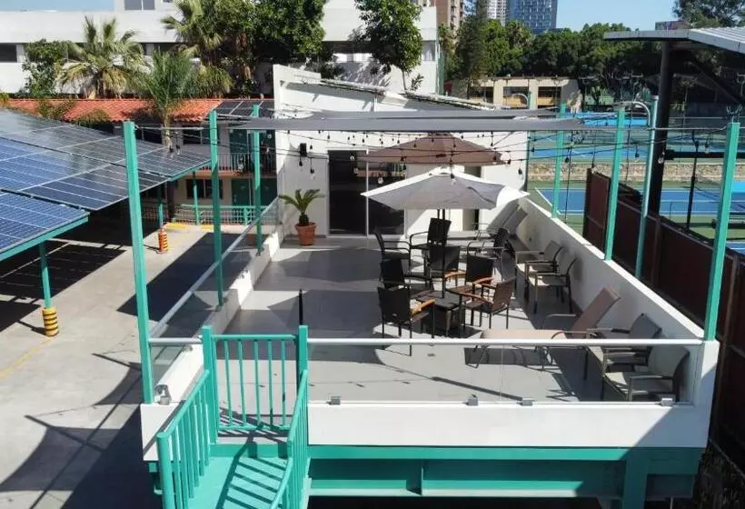 בית מלון כפרי Real Inn De Tijuana